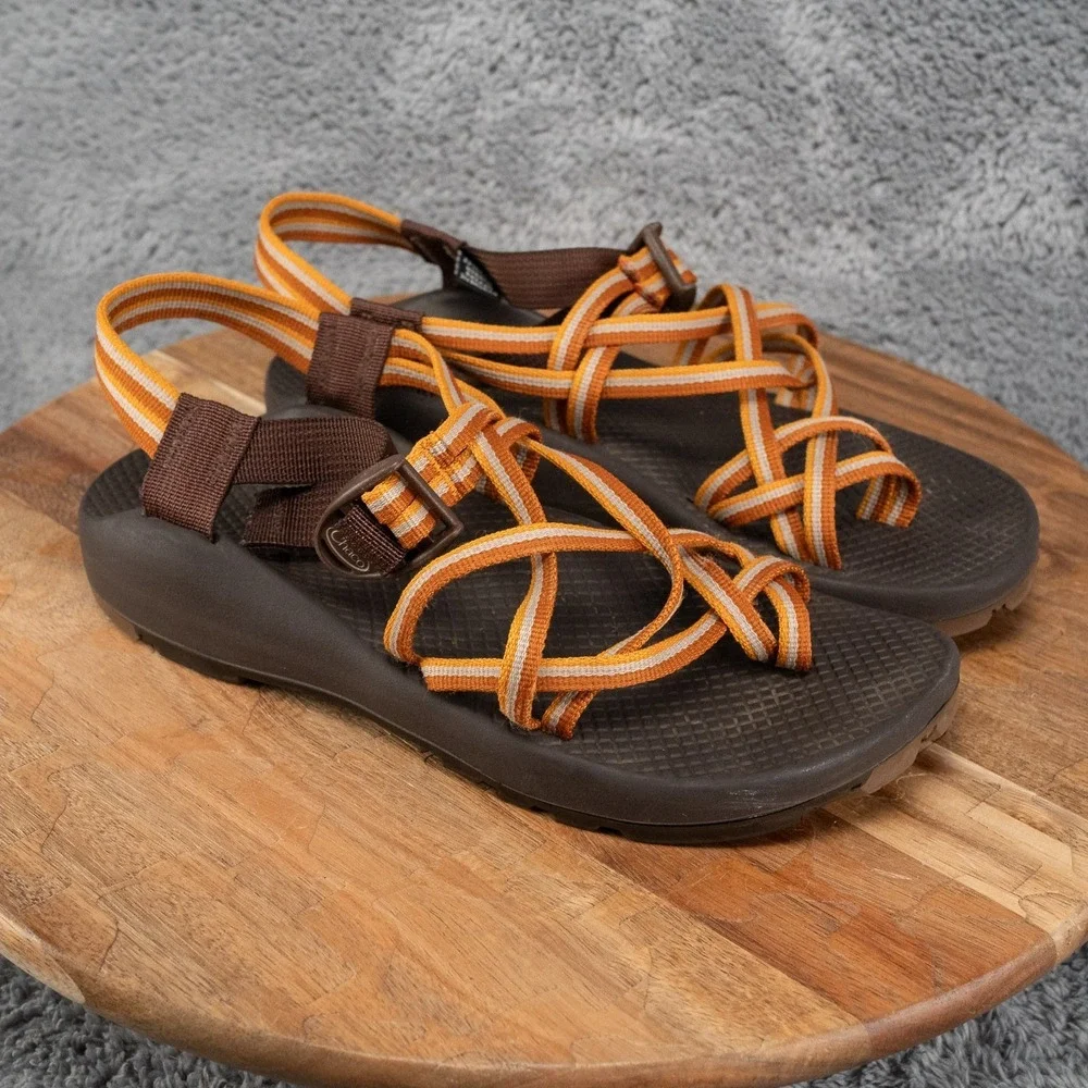 Chaco ZX1 Yampa Brown & Gold Sz 8 Women's Vibram Soled Sandals